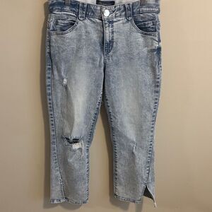 Democracy Light Blue Distressed Cropped Jeans size 8